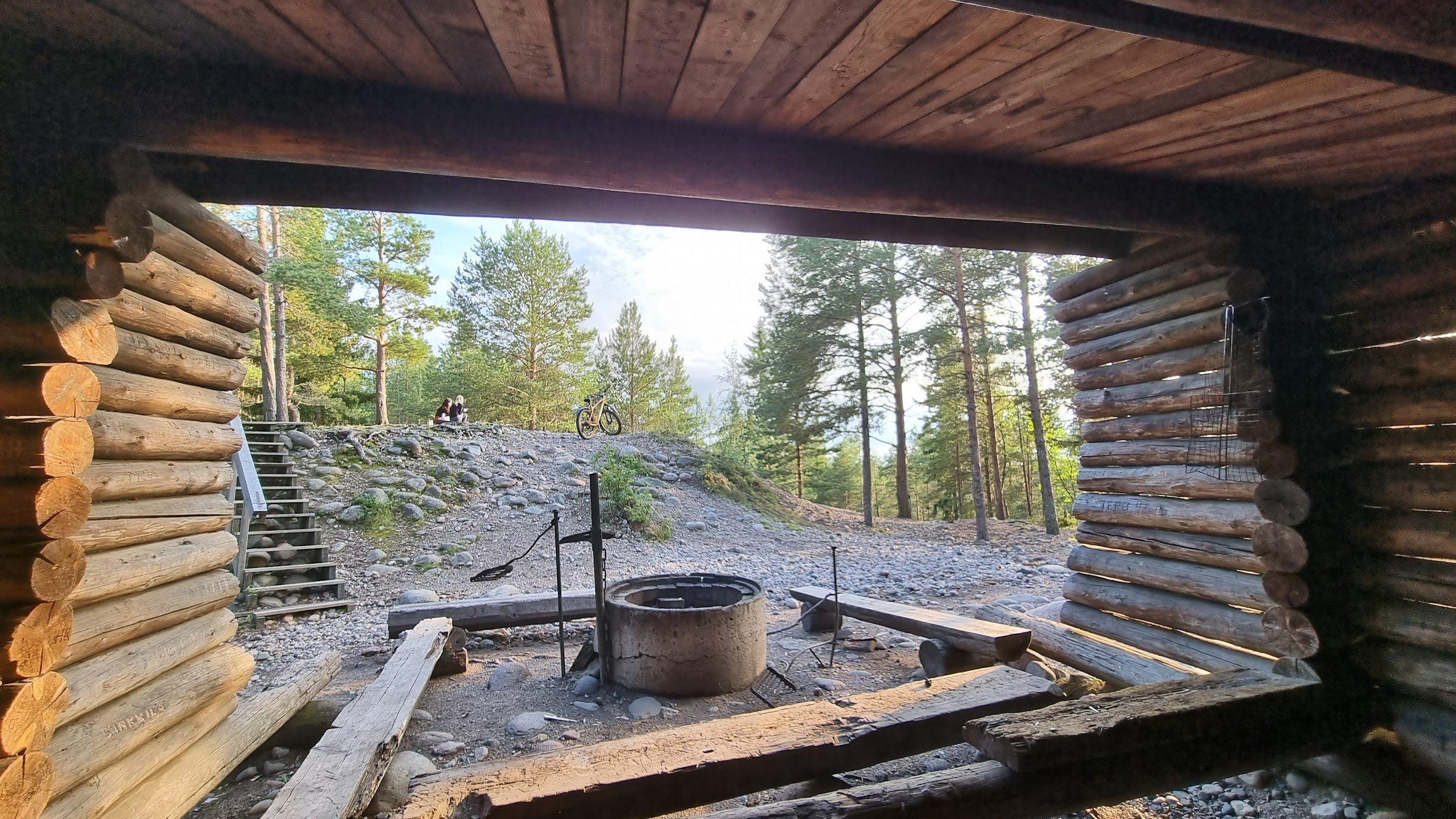 Runteli Lean-to Shelter (Runtelin laavu)